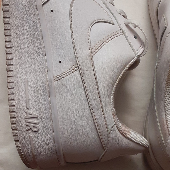 Sneaker - Picture 9 of 9